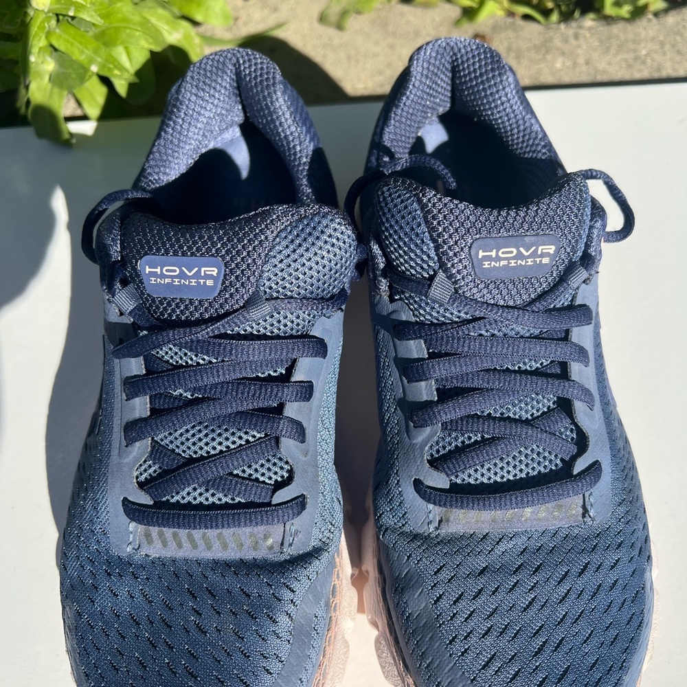 Under Armour Navy Running Shoes with Bluetooth